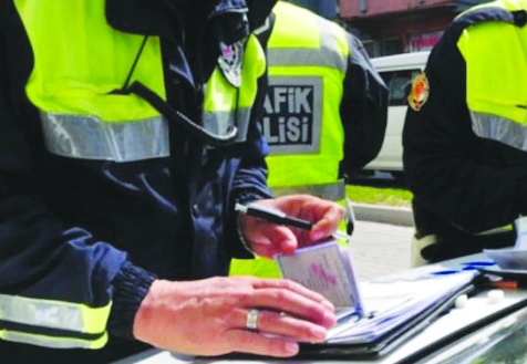 Ehliyetsiz araç kullanmaya 40 bin, sahte plakaya 280 bin lira ceza gündemde