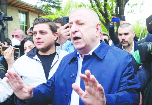 Özdağ, Suriyeliler için bir yılda harcanan paranın 11 milyar dolar olduğunu öne sürdü