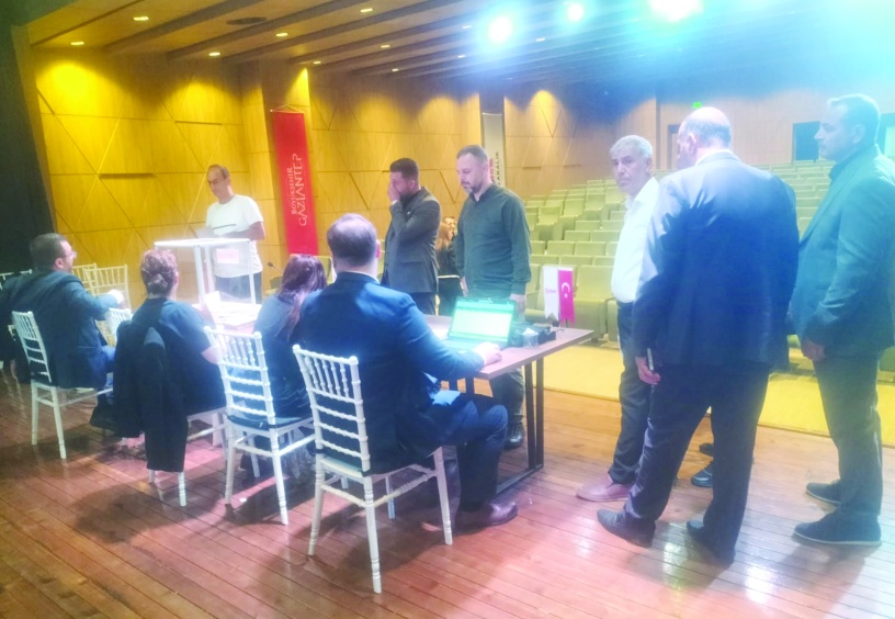 Tüm acentelerimize eşit  mesafede yaklaştık