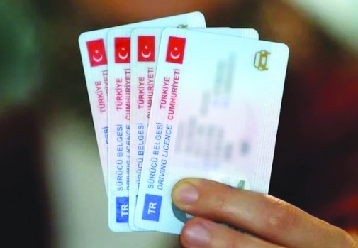 Hız sınırını geçen sürücülerin ehliyeti 90 günlüğüne iptal edilecek