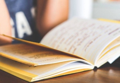 “Eğitim süresinin kısalması, yalnızca okulun değil, toplumun ufkunun da daralması demektir"