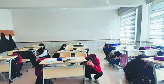 Tüm okullarda eş zamanlı tahliye tatbikatı yapılacak