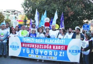 Savaş politikaları ülkedeki tüm demokratik uygulamaları rafa kaldırdı