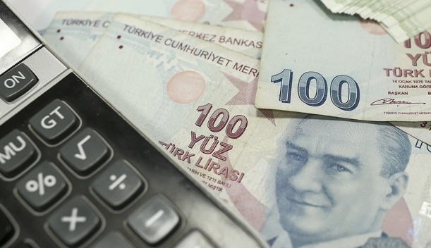 Kamu personeline gelecek yıl 4,9 trilyon lira ödeme yapılacak