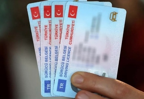 Ehliyetini yenilemeyen 7 bin TL ödeyecek