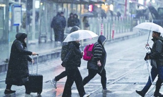 Yılın ilk yağmuru toprakla buluştu