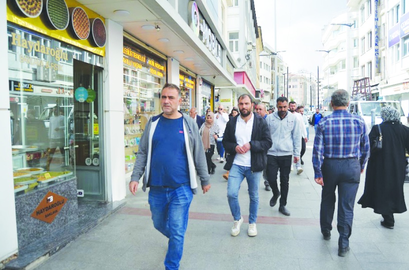 Yoksulluğun nedeni gelir ve yargı  adaletsizliği ile hukuksuzluk!
