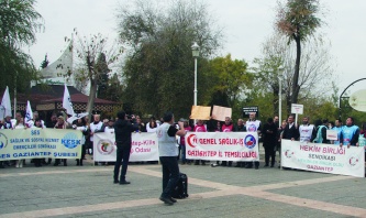 Sürecin durdurulması çalışanların  hakkını gasp eden keyfî bir tutum