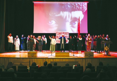 Bilimin ışığında yetişen gençler geleceğe yön verme gayretinde