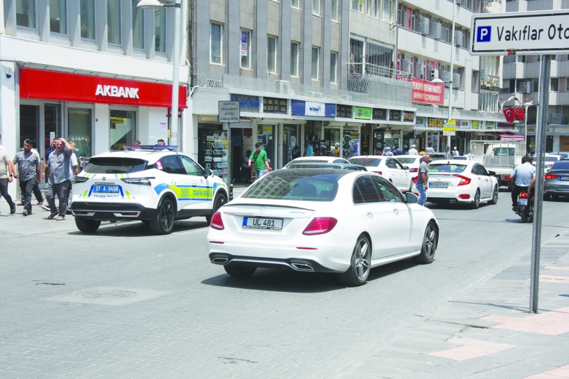 Enflasyon hedefi ile resmi harç ve  vergi zamları birbiri ile uyuşmuyor