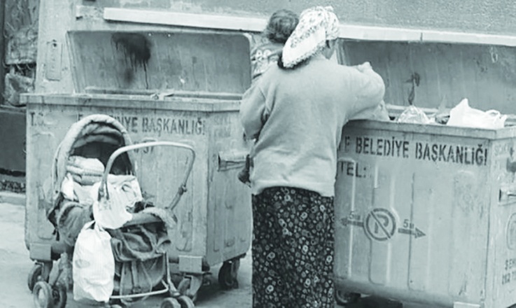 Binlerce öğrenci okula aç gidiyor!