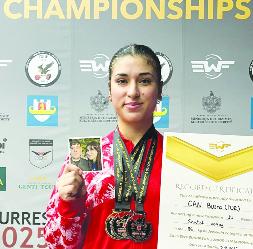 107 kilo kaldırarak Avrupa rekoru kıran Çan, altın madalyanın sahibi oldu