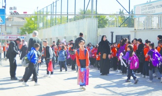 Her üç çocuğumuzdan  biri okula aç gidiyor!..