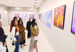 Güzel Sanatlar öğrencileri sergi gezdi