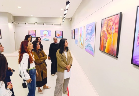 Güzel Sanatlar öğrencileri sergi gezdi