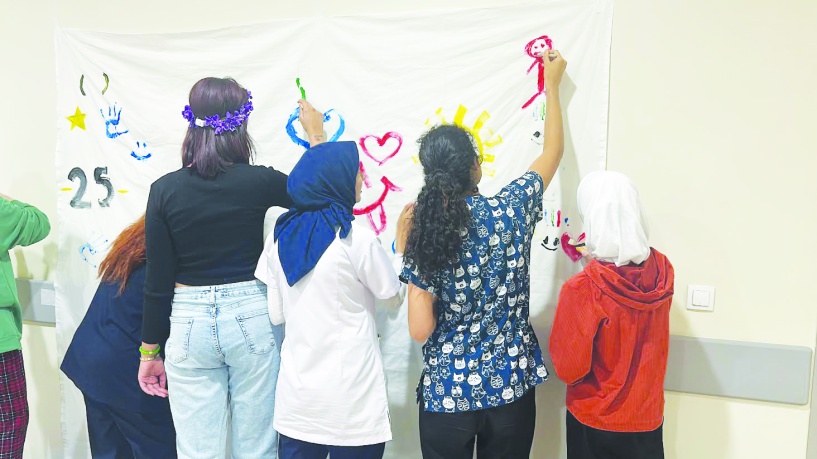Çocuk ve gençler sanatla terapi ediliyor