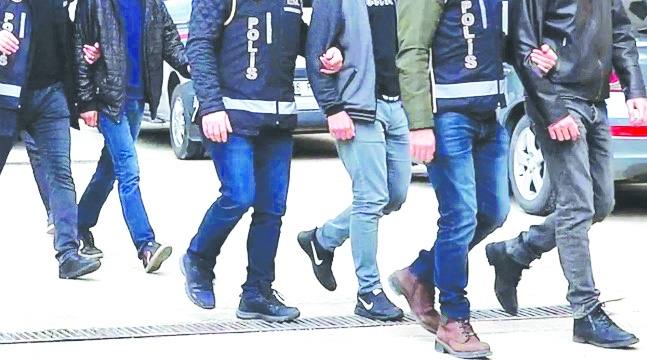 FETÖ’yü bitiremediler!