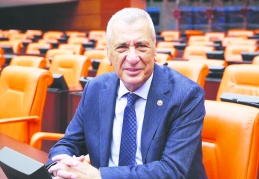 Öğretmen açığı 100 bin, atama  bekleyen 1 milyon öğretmen var