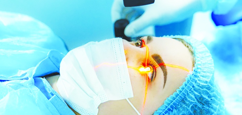 Epitel tabakası excimer lazer ile doğrudan uzaklaştırılabiliyor