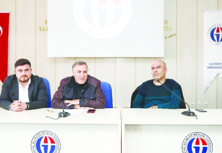 Dış ticaretin en önemli unsurlarından biri dil öğrenmek