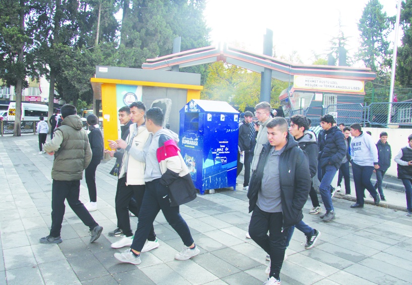 Çürümenin bedelini en çok gençlerimiz ödüyor