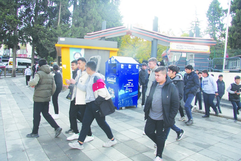 Çürümenin bedelini en çok gençlerimiz ödüyor