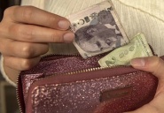 “Gelir ve servet dağılımı bozuluyorsa zenginlerin  tasarruf oranları yükselirken yoksullarınki düşer”