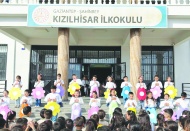 Öğretmenlerine sürpriz yaptılar