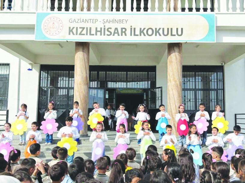 Öğretmenlerine sürpriz yaptılar