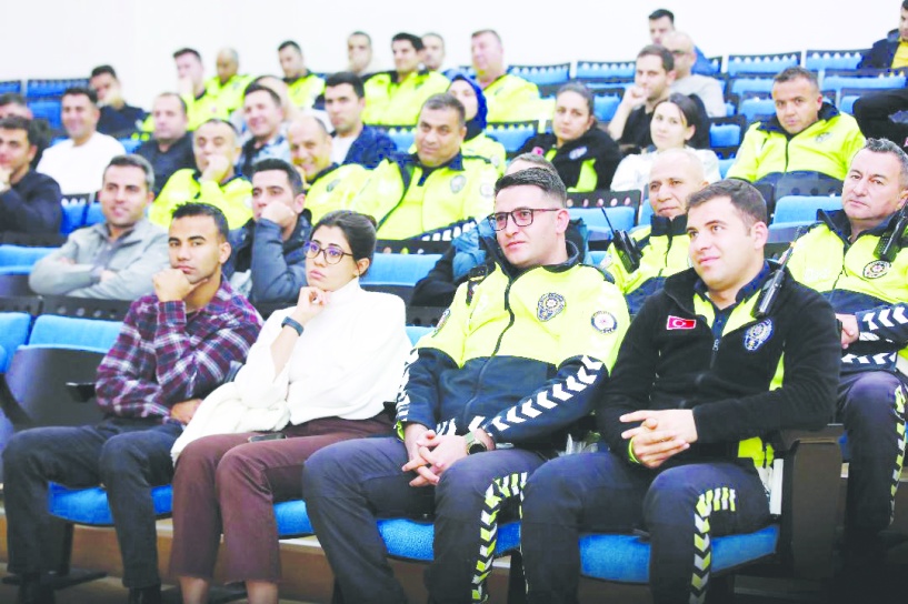 673 trafik personeline etkili iletişim ve halkla ilişkiler eğitimi verildi