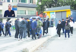 Öğrenciler okuldan koparak kontrolsüz ve riskli ortamlarda zaman geçiriyor