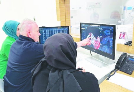 Artrografi, eklem içi yapıları en ince ayrıntısına kadar inceleme olanağı sağlıyor