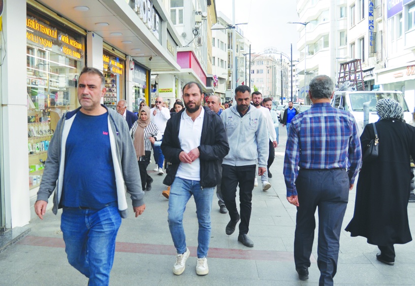 Türkiye’de işçilerin yarısı asgari ücretle ya da altında çalışıyor