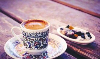 Hayatımızın 3 bin saatini Türk kahvesi içmeye ayırıyoruz