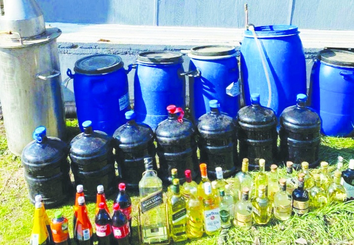 Kayıt dışı ekonominin ürünü olan  sahte içki, halk sağlığını tehdit ediyor