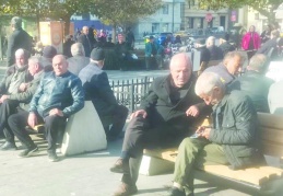 Fakirlik emeklilerin kaderi olmamalı