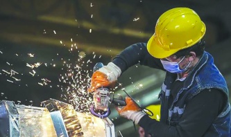 Sanayi üretiminde daralma sürüyor