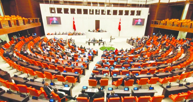 Toplumsal çürümenin ulaştığı nokta!!! "Meclis çocuklar için suç mahaline dönmüş durumda"