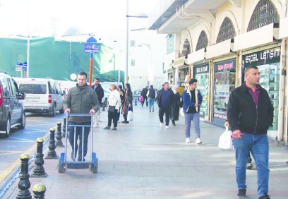 Devletin freni patlarken, vatandaşın nefes  borusu olan temel haklar da daralıyor