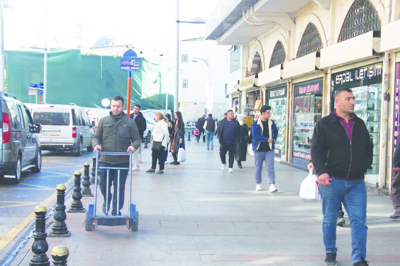 Devletin freni patlarken, vatandaşın nefes  borusu olan temel haklar da daralıyor