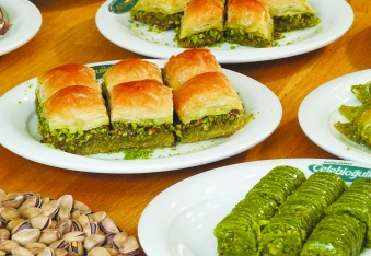Baklava ve fıstık sarması Antep’i dünya ligine taşıdı