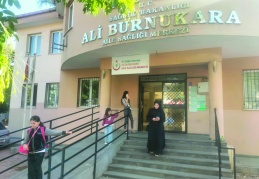 Sağlık çalışanlarına içi boş iş  yükleyerek mutsuz etmeyin