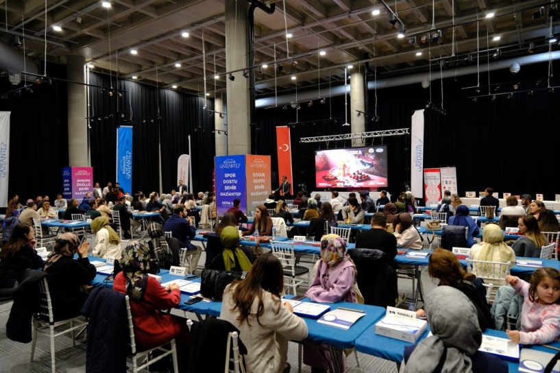 "Akıl ve Zeka Oyunları Uygulamalı Öğretmen Eğitimi Programı'nı" tamamlandı