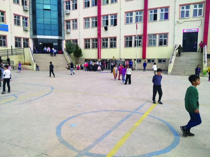 Okullar güvenliği sağlanamayan  mekanlara dönüştürüldü