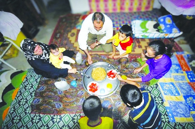Hanehalkları yıllık enflasyonun yüzde 50,90 olacağı görüşünde