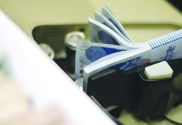 “Ekonomik krizin kazananı bankalar kaybedeni emekliler ve dar gelirliler”