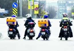 2025’te en az 44 moto kurye çalışırken hayatını kaybetti, 4’ü çocuk