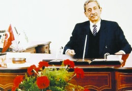 Sani Konukoğlu anılıyor