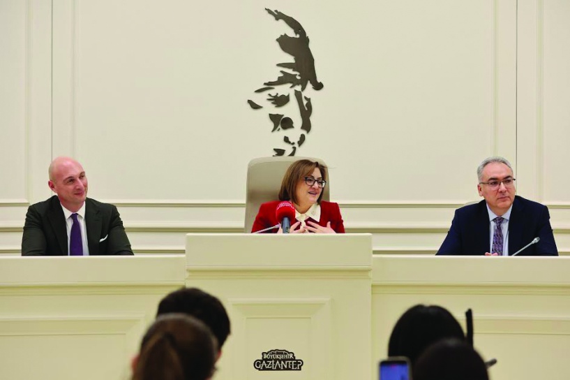 Mevcut yönetimlerin gelecekteki  yönetimlerle bağlantı kurması önemli