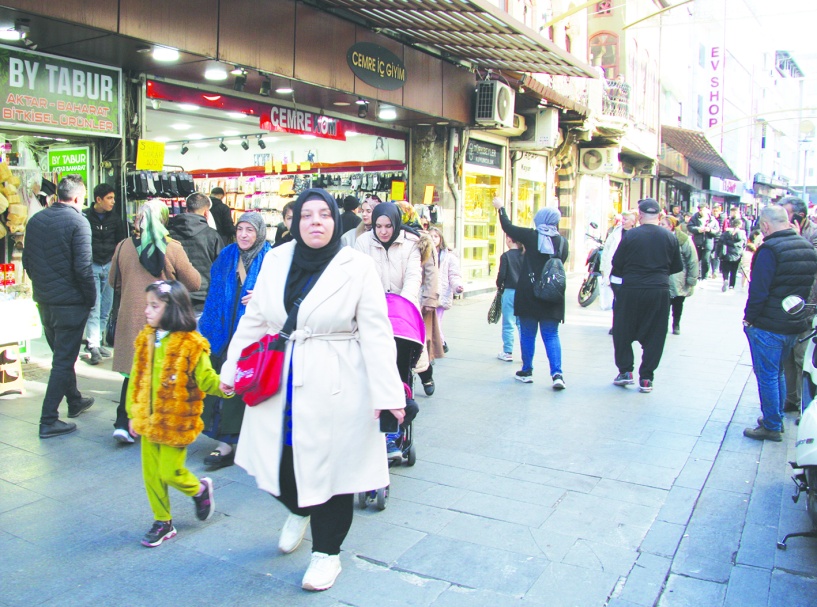 Açlık sınırı 31bin TL'yi aştı, yoksulluk sınırı 102 bin TL'ye dayandı